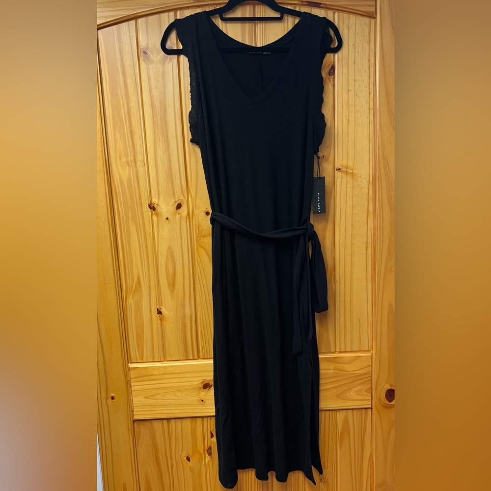 Black knit dress.